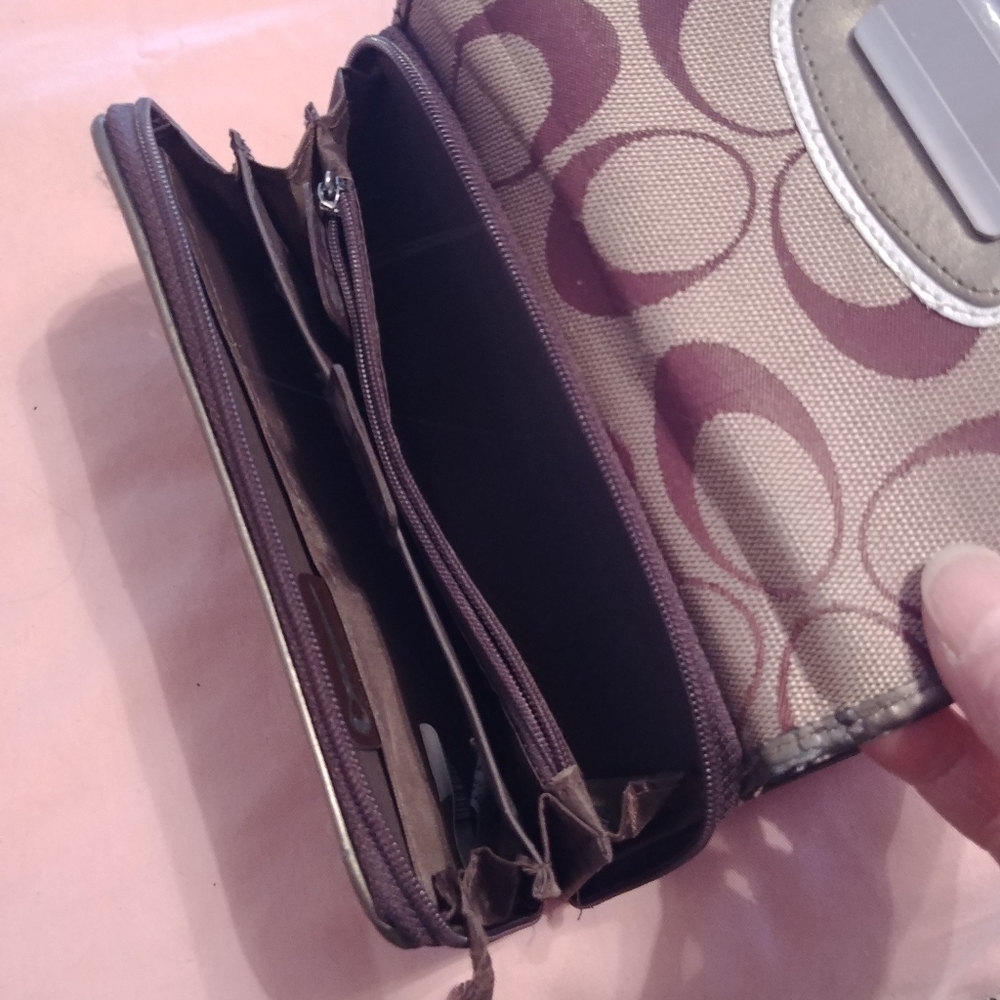 Wallet - Picture 7 of 7